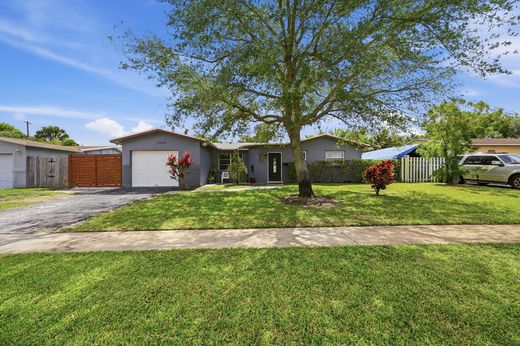 Villa in Sunrise, Broward County