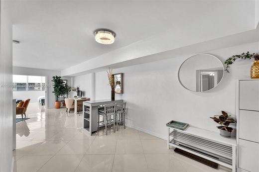 Complexes résidentiels à Miami, Comté de Miami-Dade