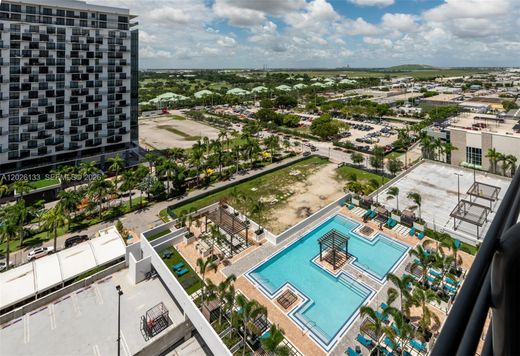 Жилой комплекс, Doral, Miami-Dade County