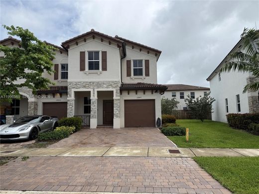 Townhouse in North Miami, Miami-Dade
