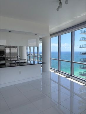 Residential complexes in Sunny Isles Beach, Miami-Dade