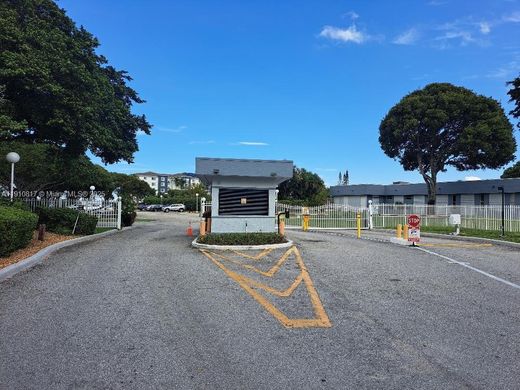 ‏בניין ב  West Palm Beach, Palm Beach County