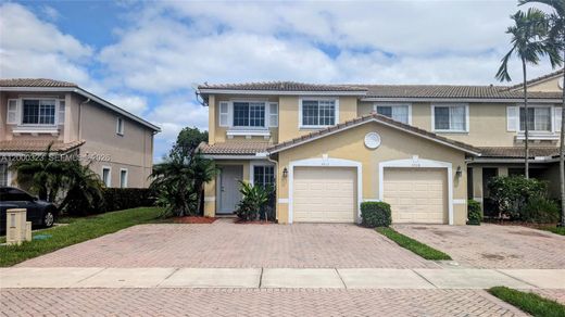 Townhouse in Tamarac, Broward County