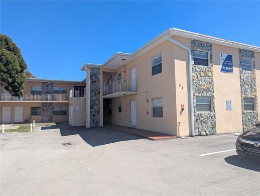 Complesso residenziale a Hallandale Beach, Broward County