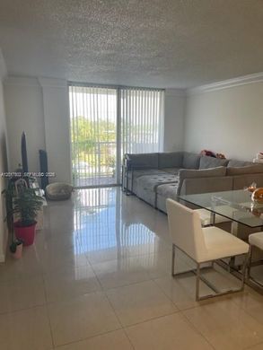 Komplex apartman North Miami, Miami-Dade County
