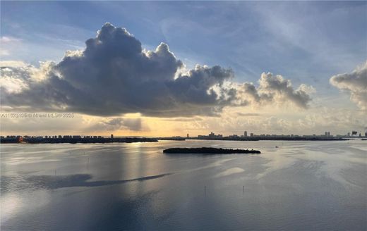 Komplex apartman Miami, Miami-Dade County