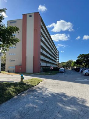 Residential complexes in Miami, Miami-Dade