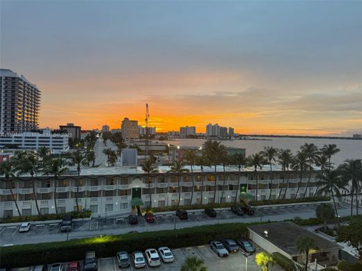 Komplex apartman North Bay Village, Miami-Dade County