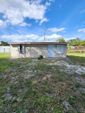 Βίλα σε North Miami, Miami-Dade County