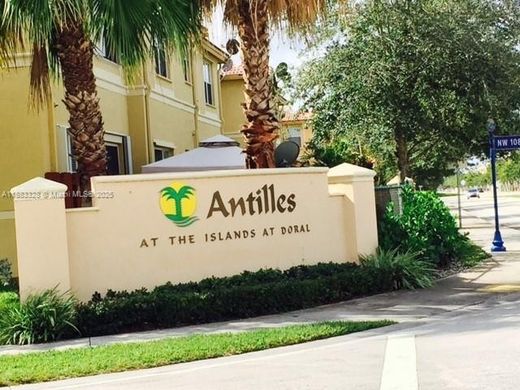 Casa adosada en Doral, Miami-Dade County