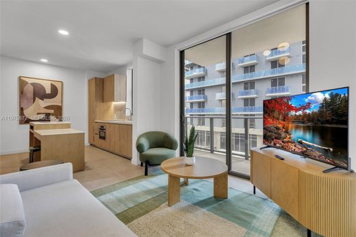 Residential complexes in Miami, Miami-Dade