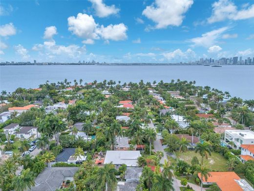 Villa in North Bay Village, Miami-Dade