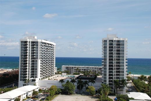Residential complexes in Pompano Beach, Broward County