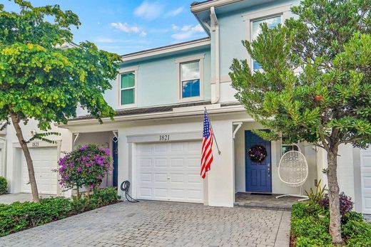 Townhouse in Deerfield Beach, Broward County