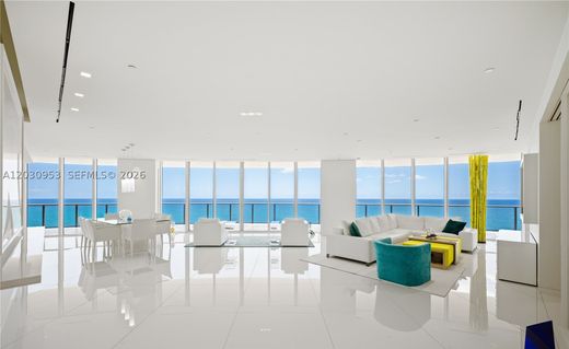 Residential complexes in Bal Harbour, Miami-Dade