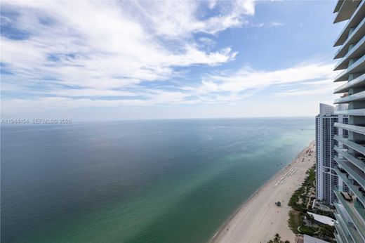 Residential complexes in Sunny Isles Beach, Miami-Dade