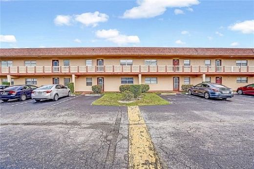 Wohnkomplexe in Boca Raton, Palm Beach County