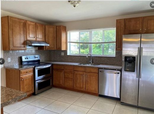 Вилла, Pembroke Pines, Broward County