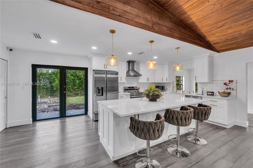 Villa - Davie, Broward County