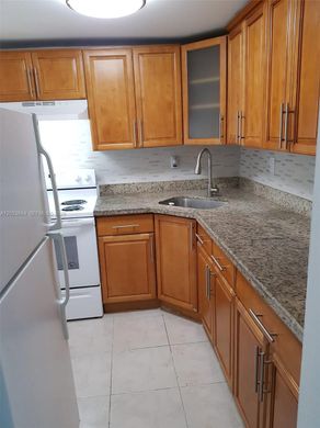 Complexos residenciais - Hialeah, Miami-Dade County