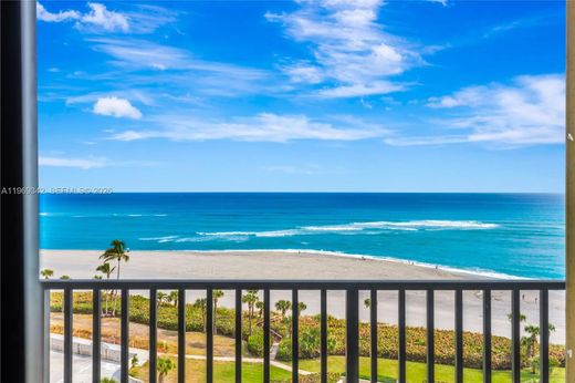 Residential complexes in Jupiter, Palm Beach