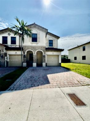 Casa di città a Doral, Miami-Dade County