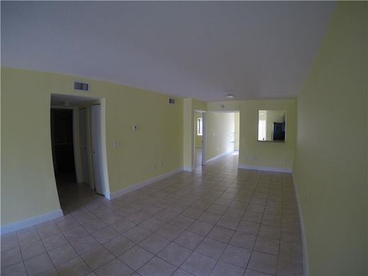 Residential complexes in Davie, Broward County