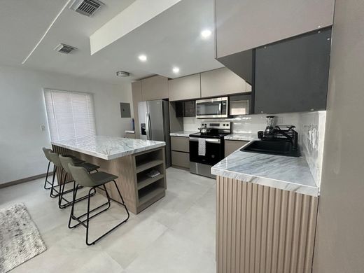 Villa in Fort Lauderdale, Broward County