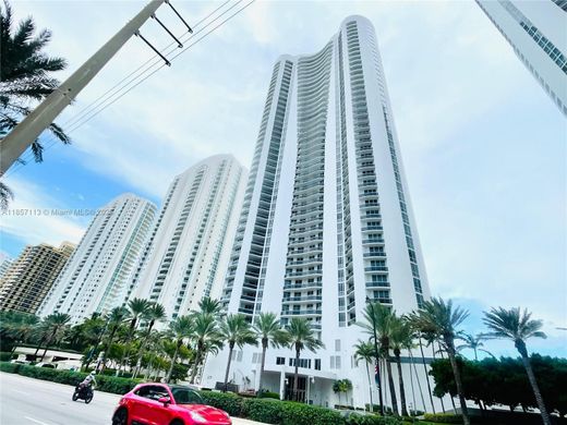 Residential complexes in Sunny Isles Beach, Miami-Dade