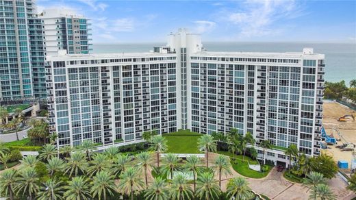 Complesso residenziale a Bal Harbour, Miami-Dade County
