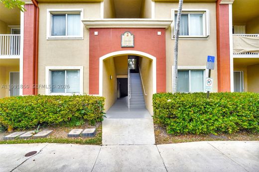 Residential complexes in Davie, Broward County