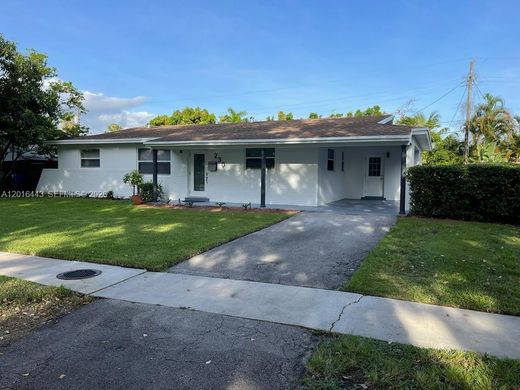 Villa en Pembroke Pines, Broward County