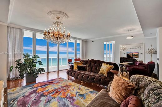 Residential complexes in Sunny Isles Beach, Miami-Dade