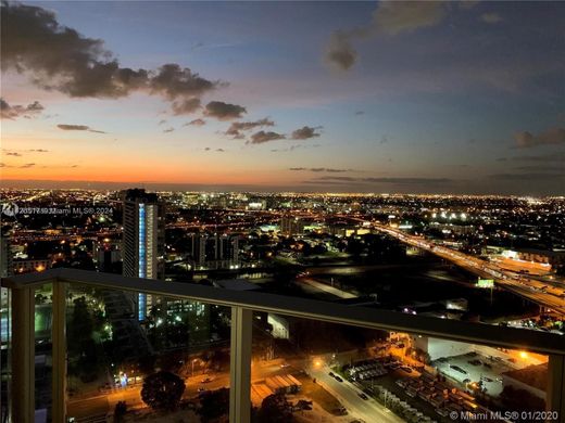 Complesso residenziale a Miami, Miami-Dade County