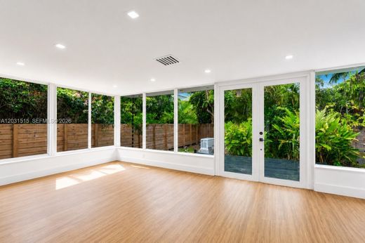 Villa in Surfside, Miami-Dade