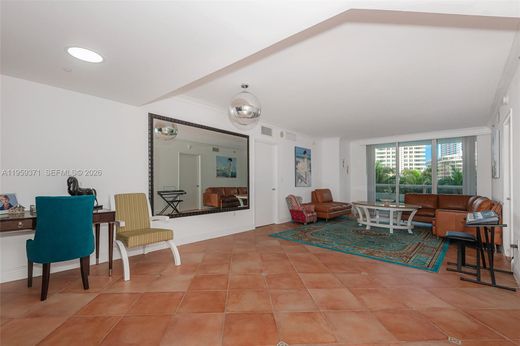Complexos residenciais - Hallandale Beach, Broward County