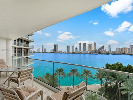 Жилой комплекс, Aventura, Miami-Dade County