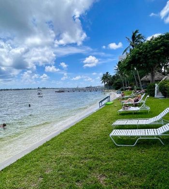 ウェストパームビーチ, Palm Beach Countyのアパートメント・コンプレックス