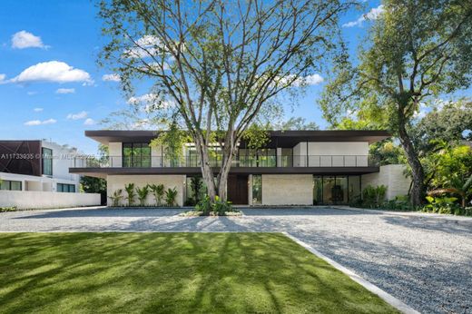 Villa for sale in Miami