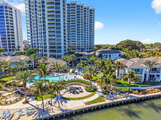 Residential complexes in North Palm Beach, Palm Beach