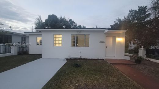 Villa in Miami Heights Trailer Park, Miami-Dade