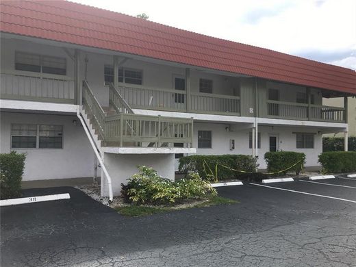 Kamienica w Coral Springs, Broward County