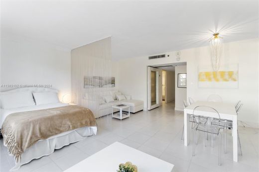 مجمع شقق ﻓﻲ Miami Beach, Miami-Dade County