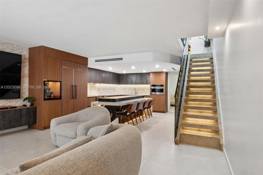 Casa di città a Key Biscayne, Miami-Dade County