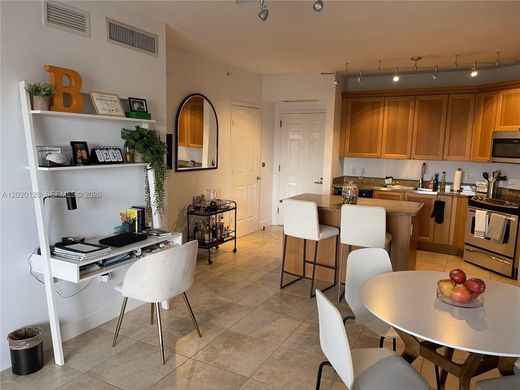 Complexes résidentiels à Coral Gables, Comté de Miami-Dade