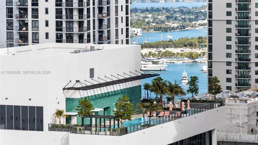 Kamienica w Miami, Miami-Dade County