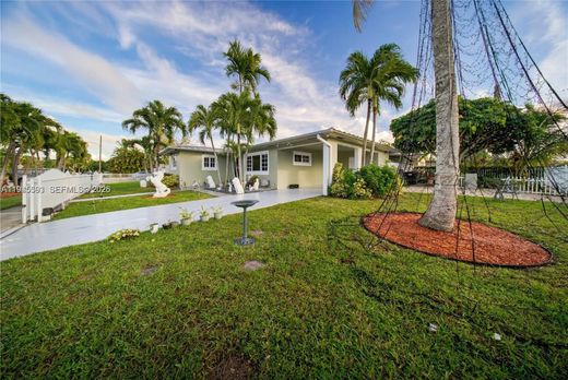 Villa in North Miami Beach, Miami-Dade County