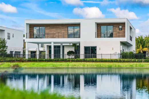 Villa - Weston, Broward County