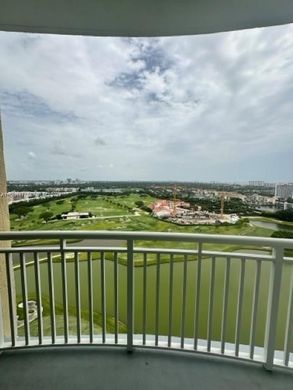 Residential complexes in Hallandale, Broward County