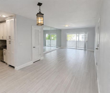 Residential complexes in Fort Lauderdale, Broward County